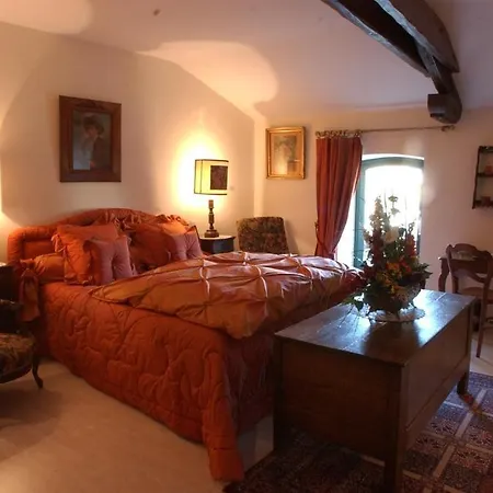 Bed & Breakfast Au Fond De La Cour